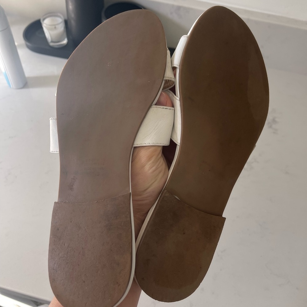 Tuckernuck French Sole White Alibi Sandals - Picture 3 of 5
